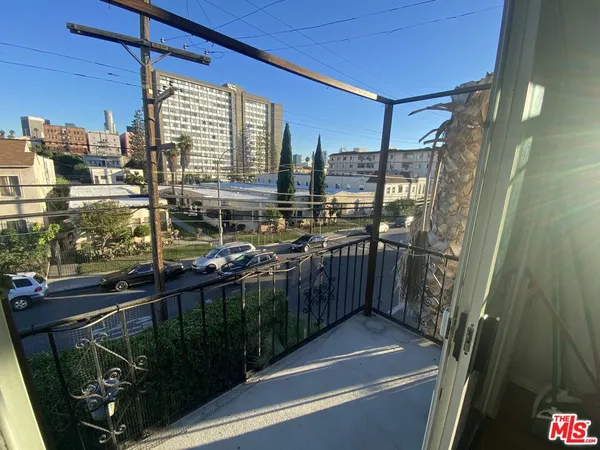 $1,395,000 | 1803 West Maryland Street, Los Angeles, CA 90057