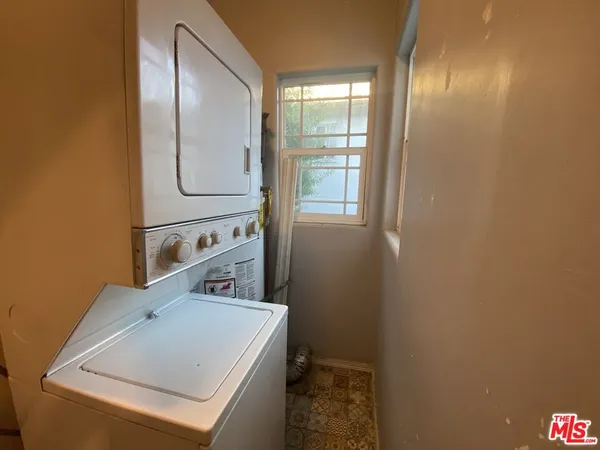 $1,395,000 | 1803 West Maryland Street, Los Angeles, CA 90057