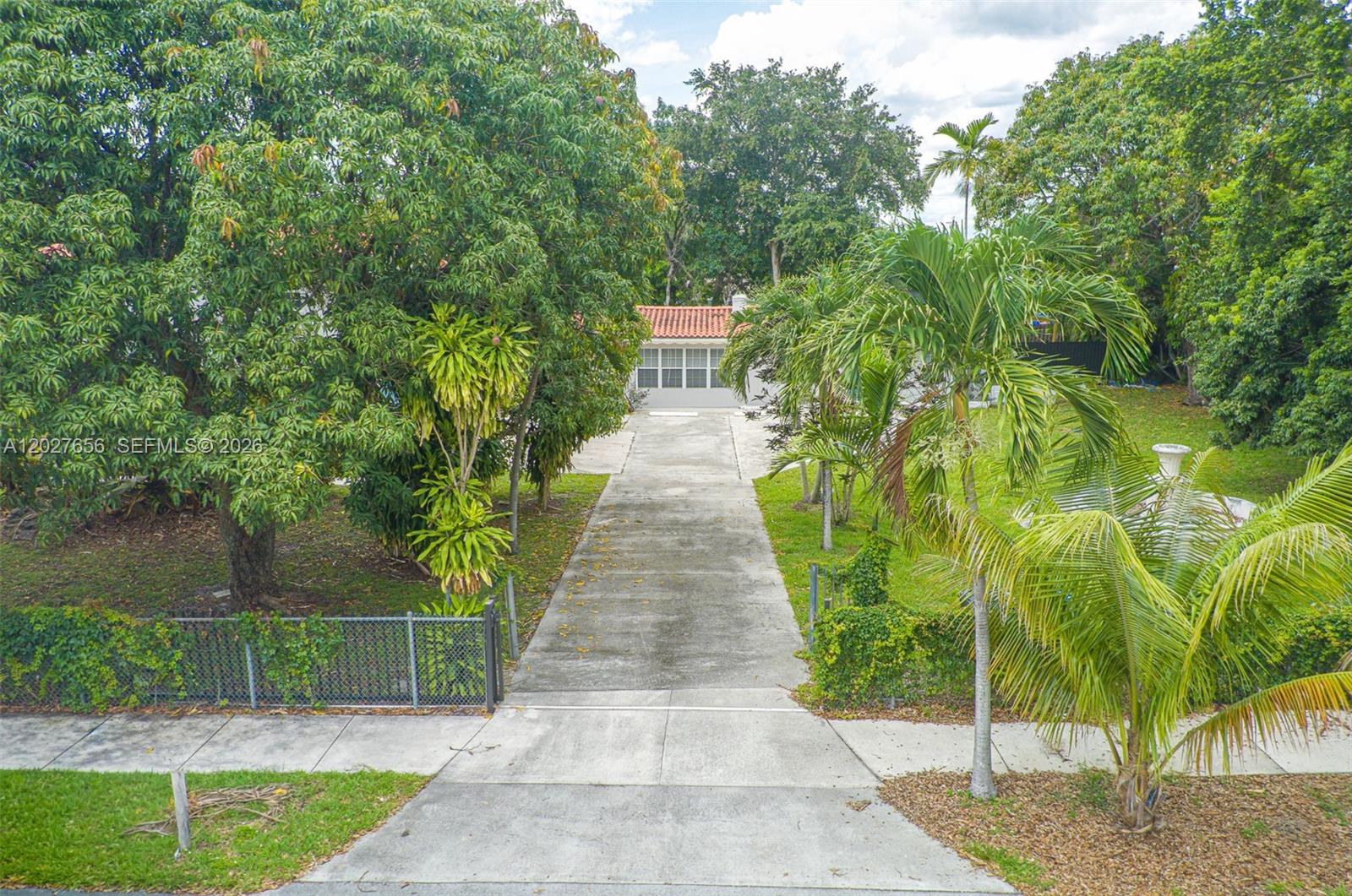 5613 Pierce Street, Unit 2 Hollywood, FL 33021 - Photo 3 of 28