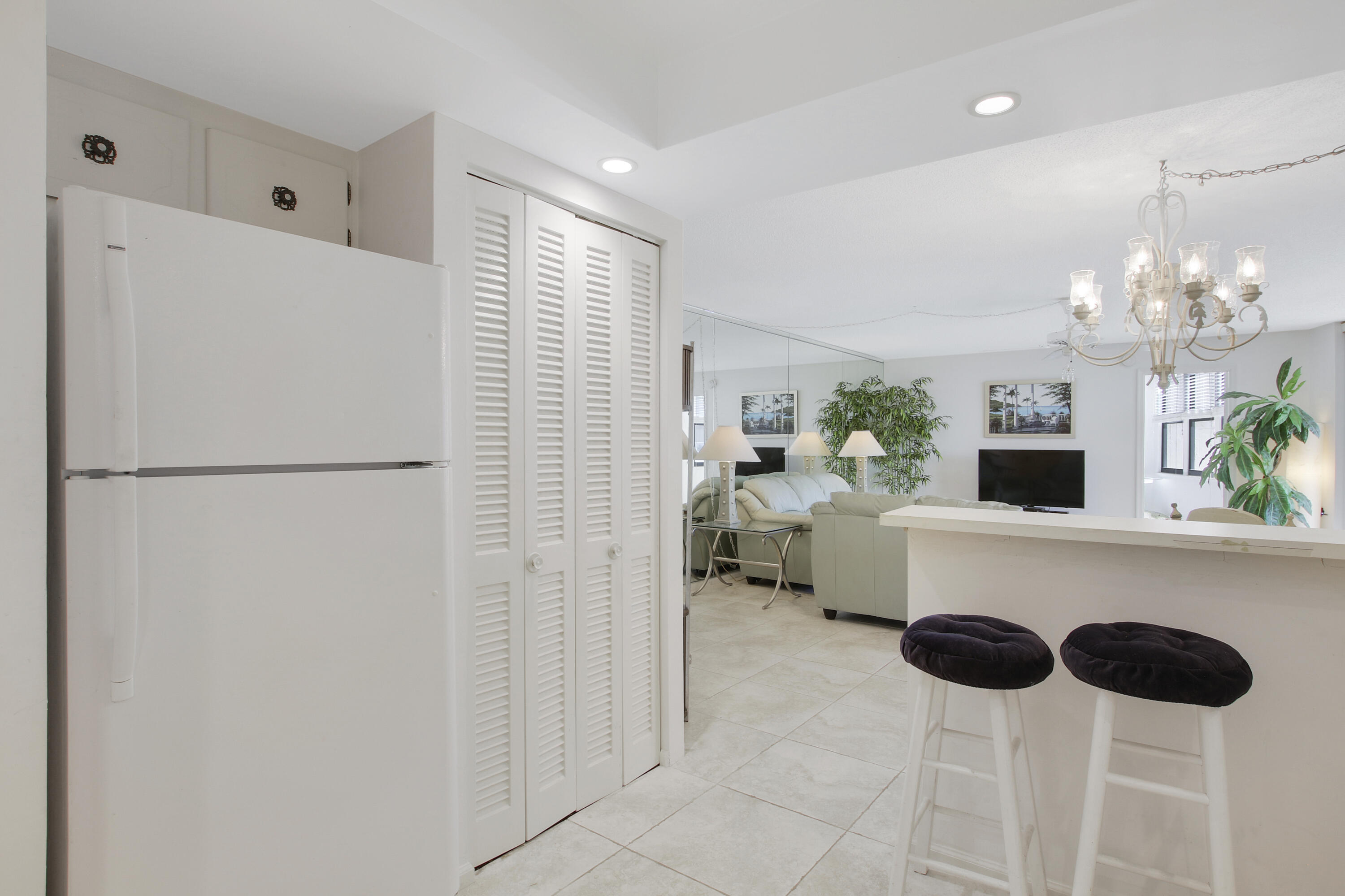 2800 North Ocean Drive, Unit B9A Riviera Beach, FL 33404 - Photo 23 of 41 House2-14