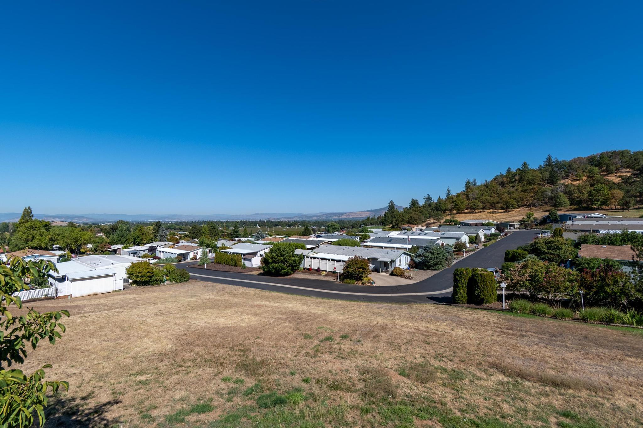 3955 South Stage Road, Unit 72 Medford, OR 97501 - Photo 23 of 28 01-29