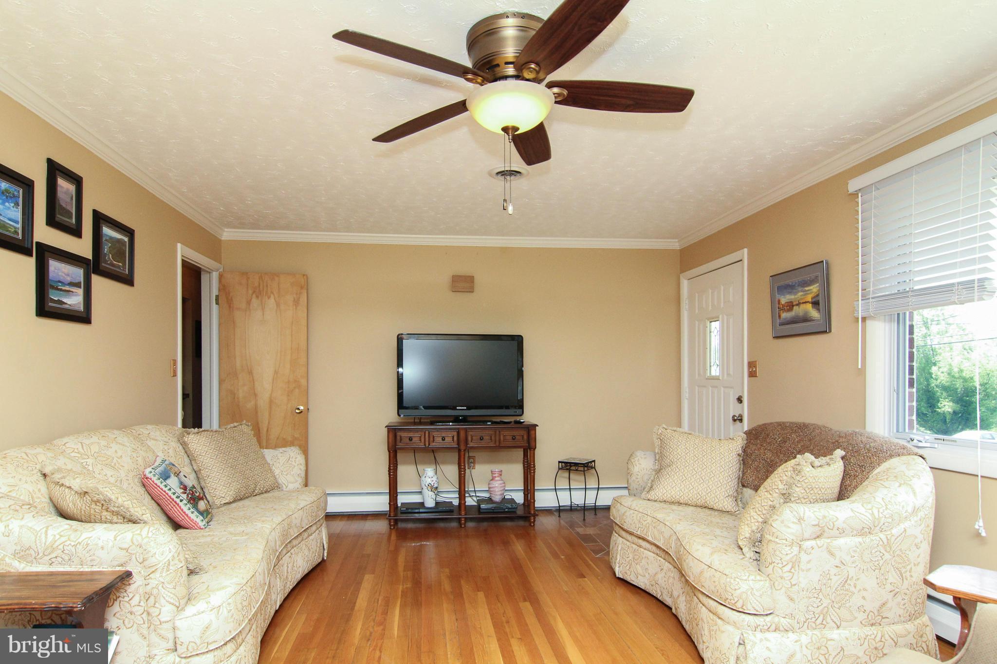 234 Hook Road Westminster, MD 21157 - Photo 3 of 26 Living Room