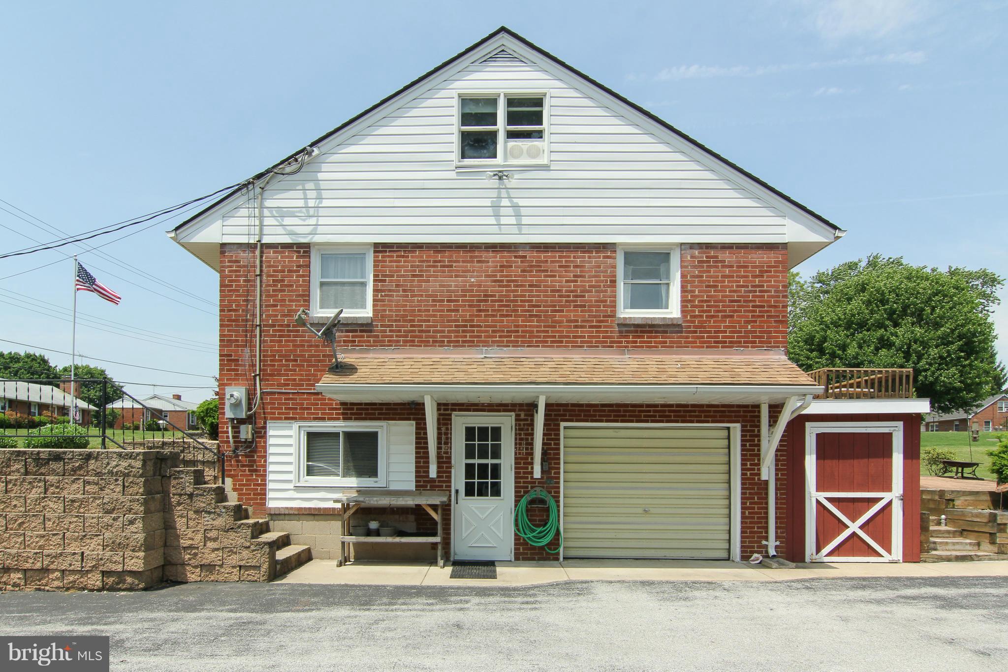 234 Hook Road Westminster, MD 21157 - Photo 6 of 26 Garage on Side