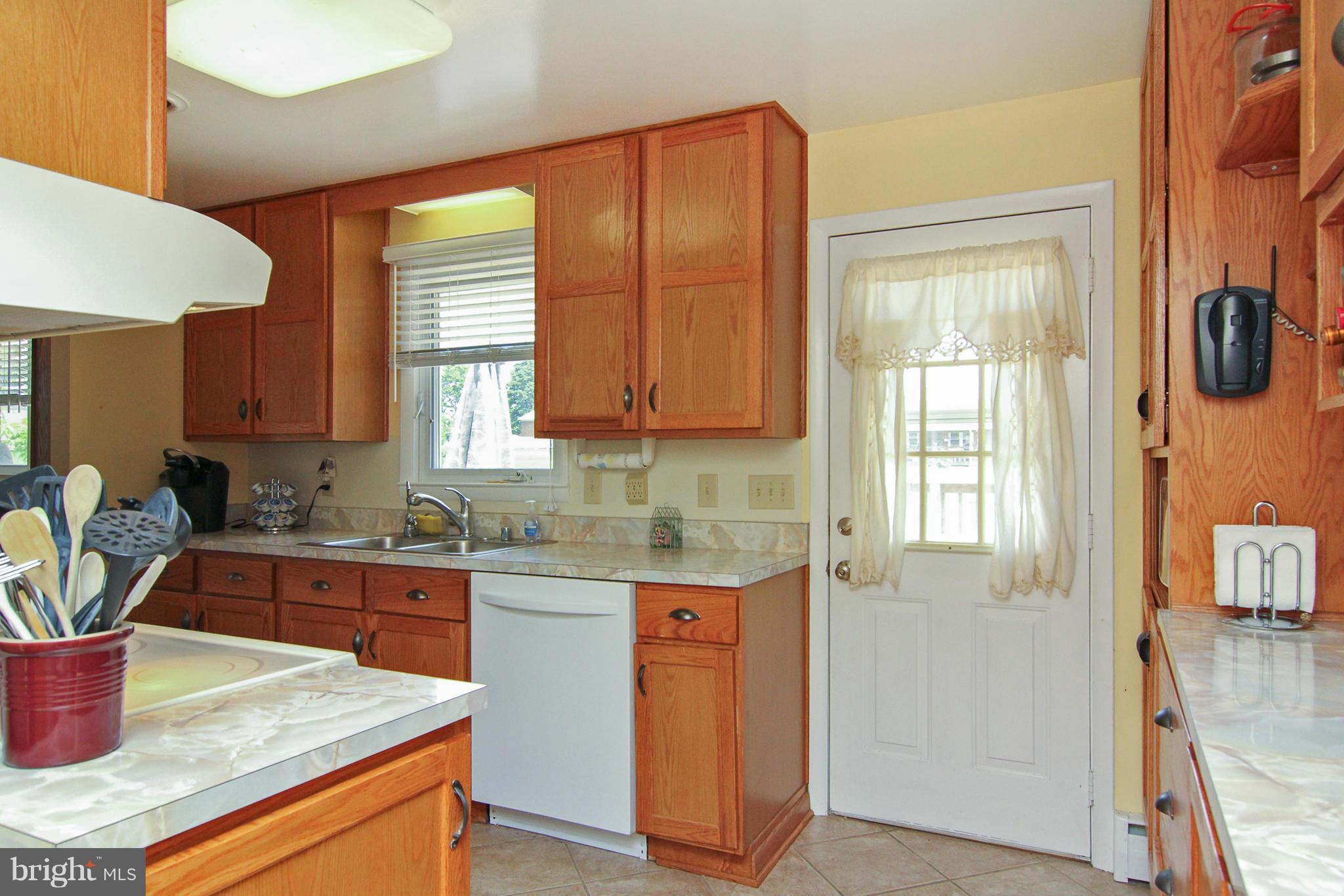 234 Hook Road Westminster, MD 21157 - Photo 10 of 26 Kitchen