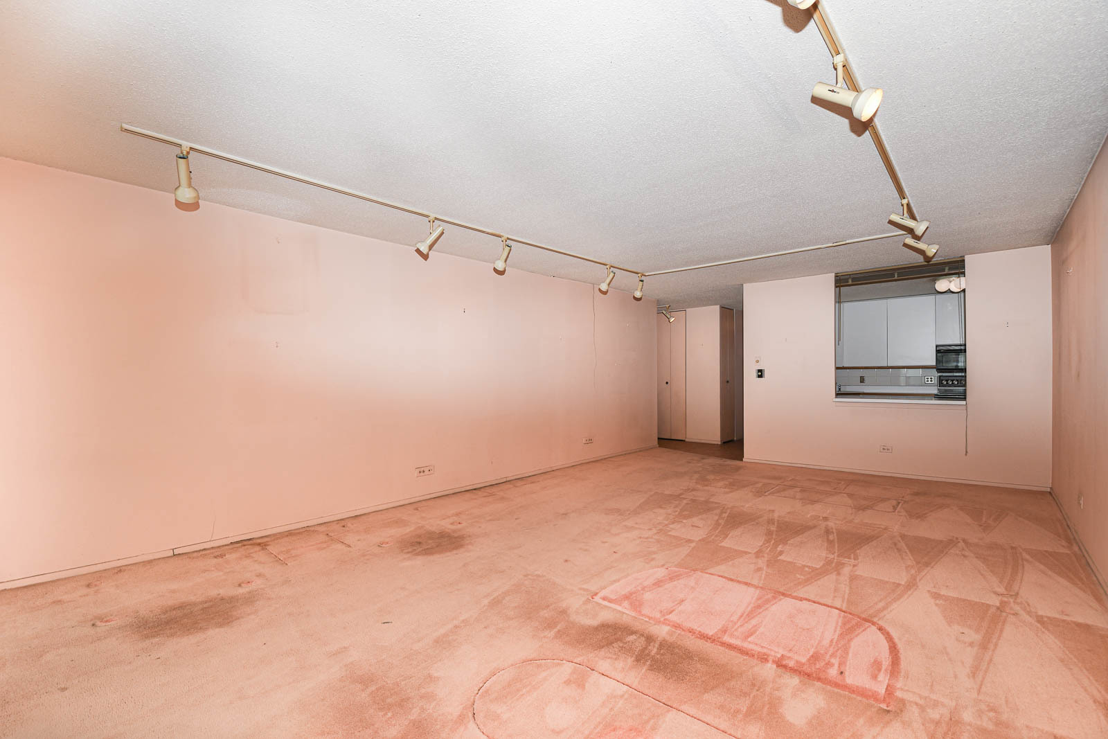 3150 North Sheridan Road, Unit 9A Chicago, IL 60657 - Photo 2 of 14 a view of a room with an empty space