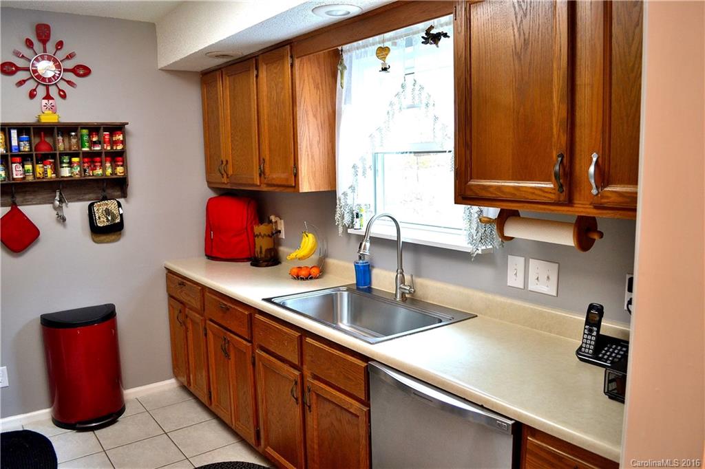 28 Camelfield Road, Unit 43 Weaverville, NC 28787 - Photo 16 of 24 Gallery Image 16
