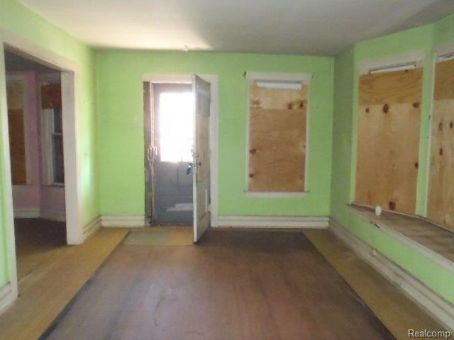 5735 Addison Street Detroit, MI 48210 - Photo 5 of 9 PA096714.JPG