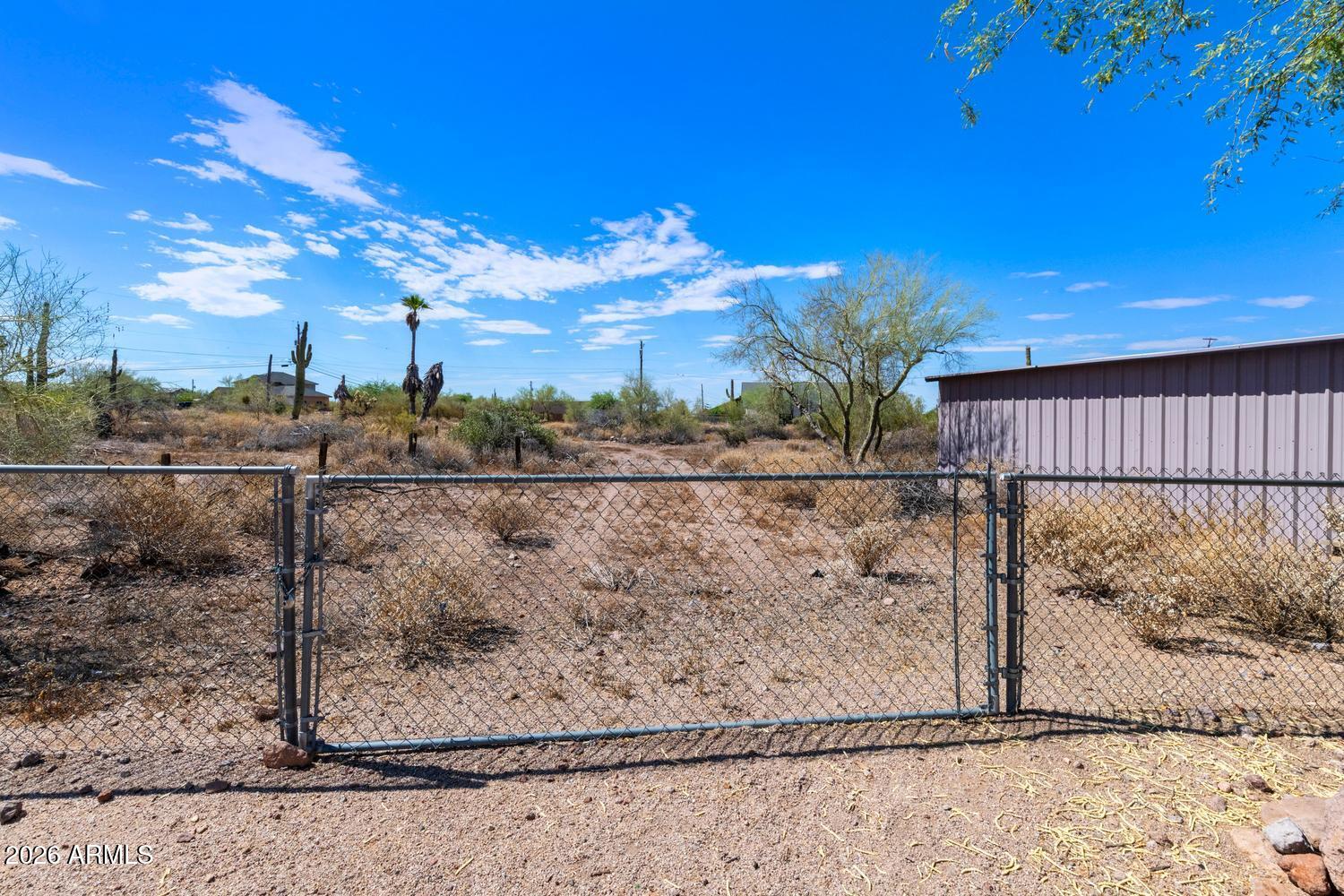 1775 North Mountain View Road Apache Junction, AZ 85119 - Photo 29 of 57 Double gate