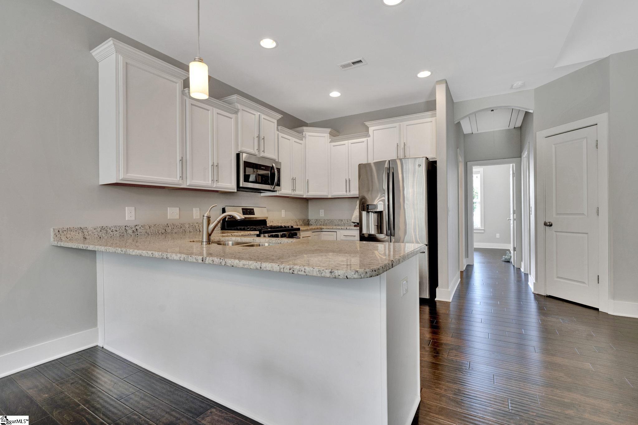 421 Longfellow Way Simpsonville, SC 29681 - Photo 12 of 36 Gallery Image 12
