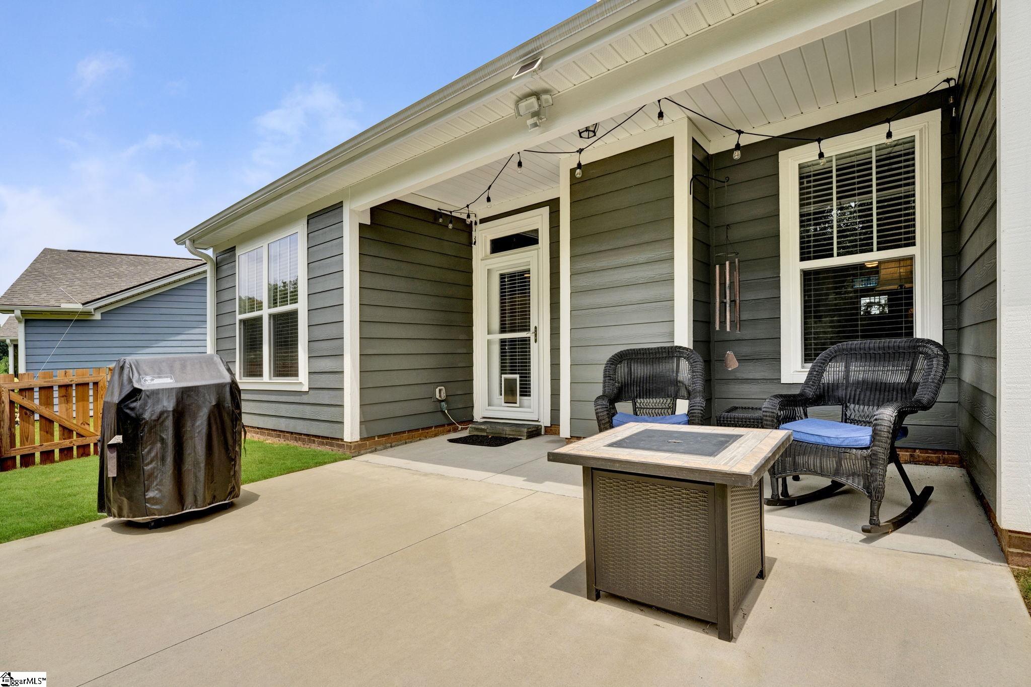421 Longfellow Way Simpsonville, SC 29681 - Photo 32 of 36 Gallery Image 32