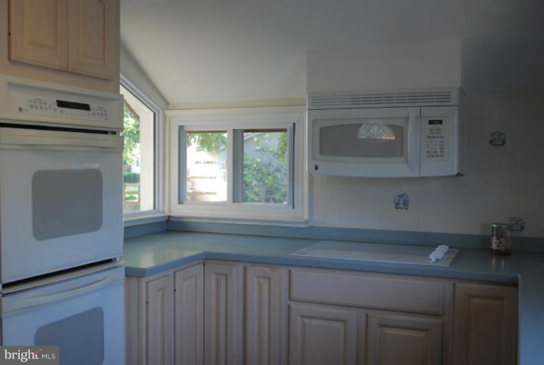 1153 Seneca Road Middle River, MD 21220 - Photo 3 of 30 Kitchen
