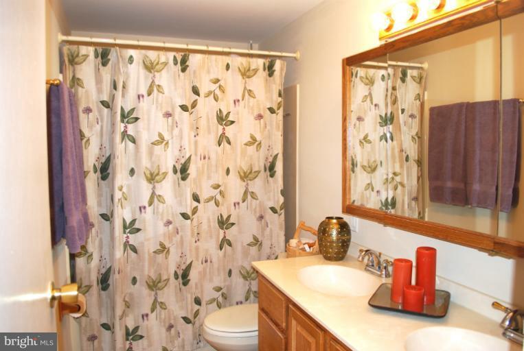 1153 Seneca Road Middle River, MD 21220 - Photo 6 of 30 Bath