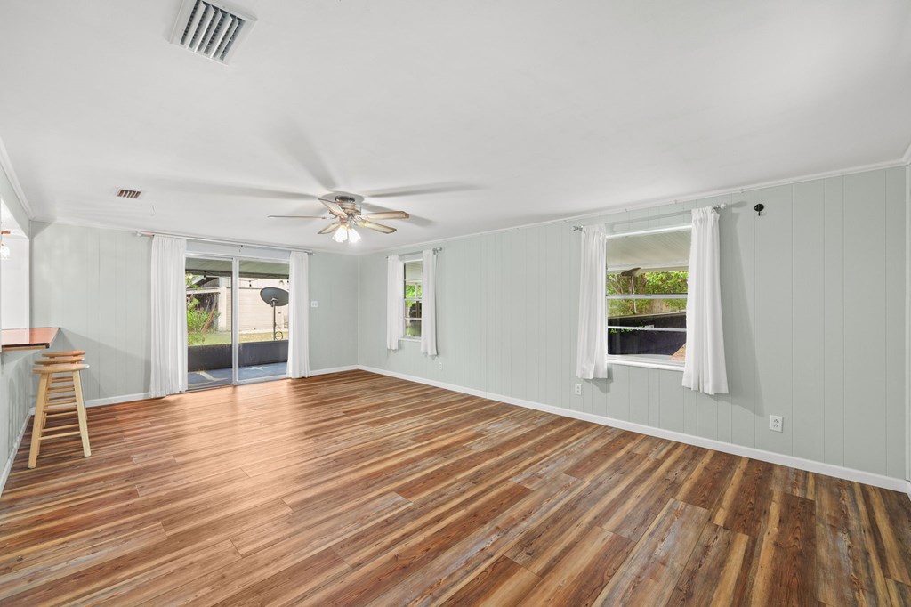 136 East Rogers Road Port St. Joe, FL 32456 - Photo 4 of 39