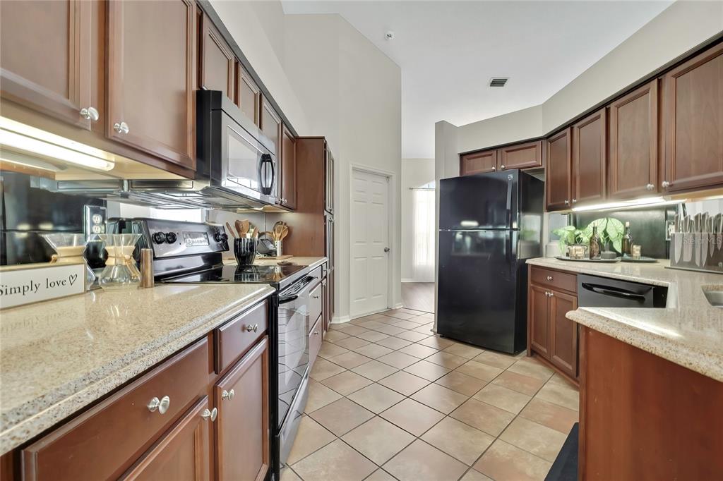 13290 Don Loop Spring Hill, FL 34609 - Photo 16 of 56