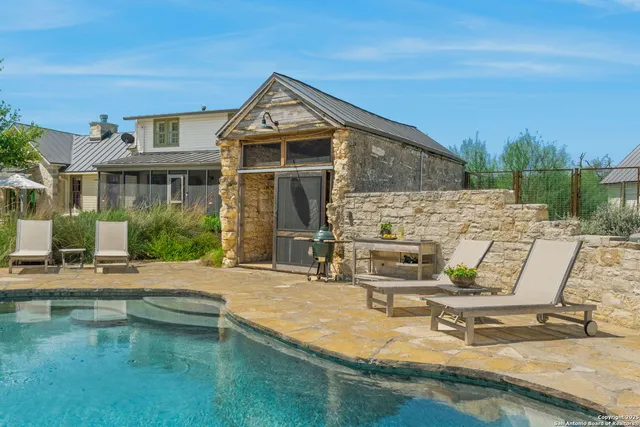 $2,895,000 | 716 Arbor Ridge Road, Fredericksburg, TX 78624