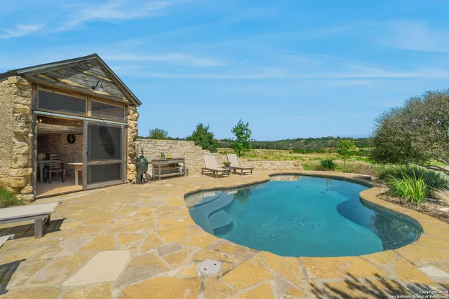 $2,895,000 | 716 Arbor Ridge Road, Fredericksburg, TX 78624