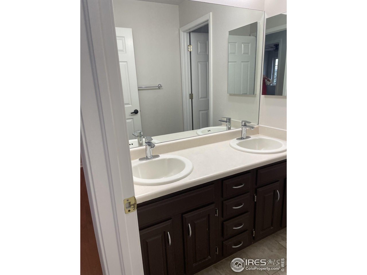 613 Rider Ridge Drive Longmont, CO 80504 - Photo 29 of 34 2nd floor double vanity
