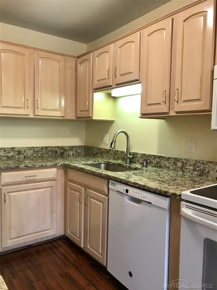 1891 Allenway Court Rochester Hills, MI 48309 - Photo 14 of 46