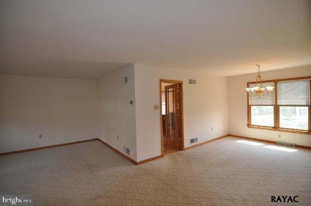 509 Hamlet Drive West Spring Grove, PA 17362 - Photo 9 of 31 Gallery Image 9