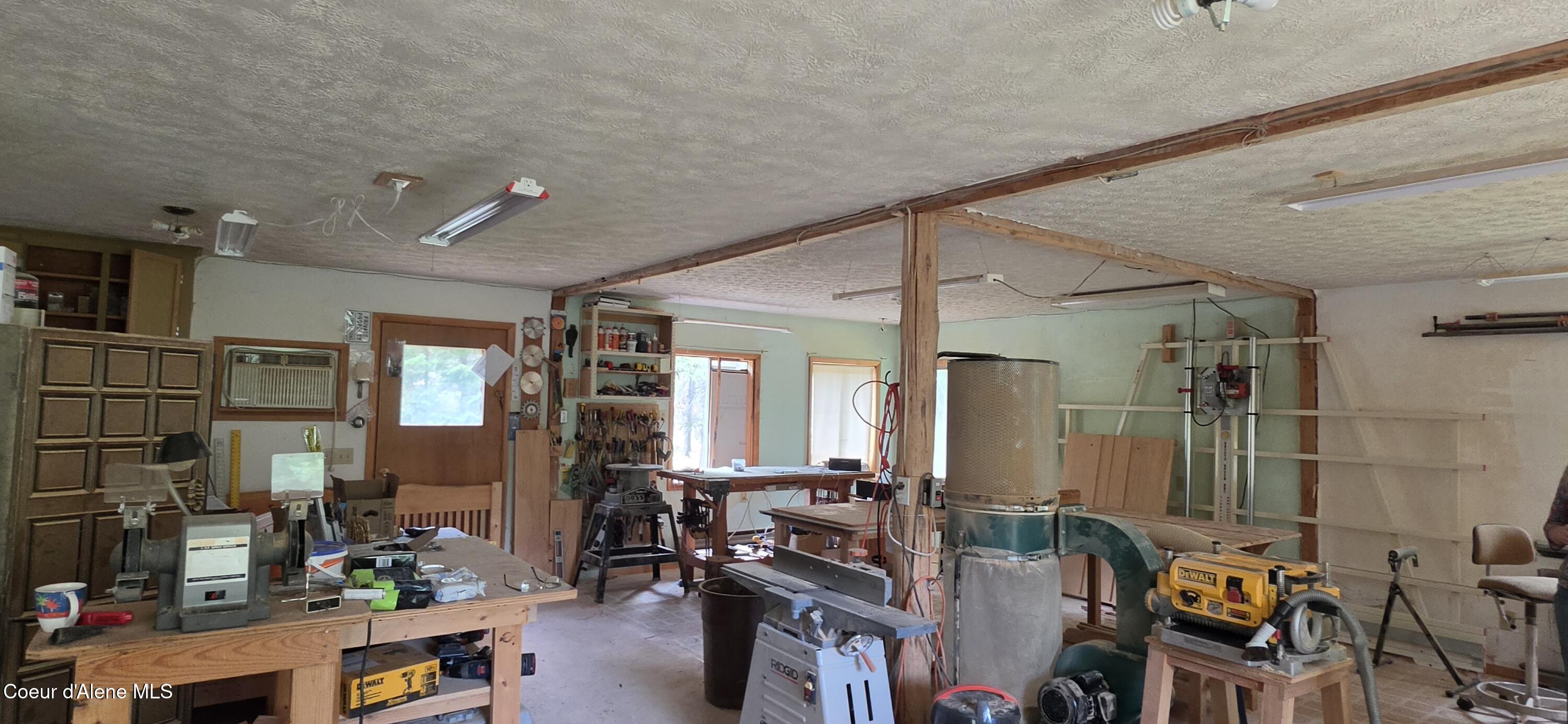 536 Grumpy Dog Road Libby, MT 59923 - Photo 21 of 28 Shop Interior