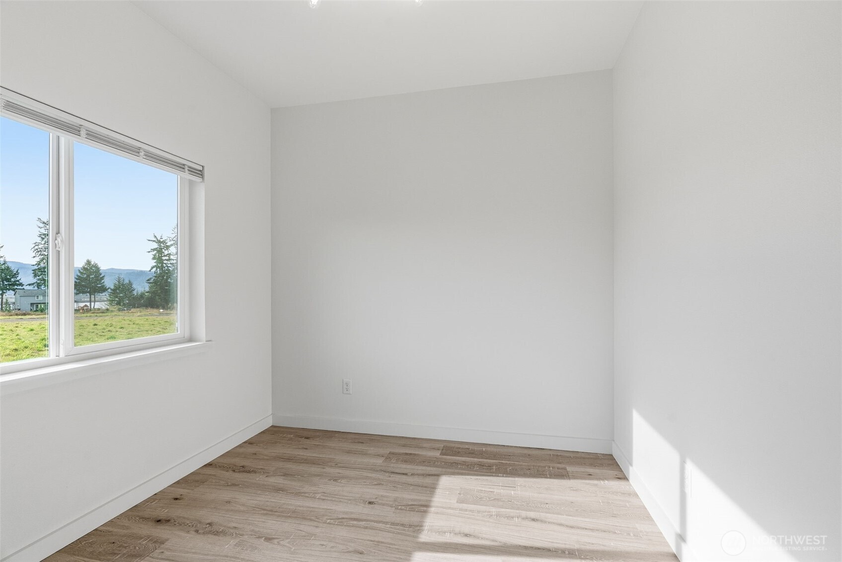 9 Anchor Way, Unit A Cathlamet, WA 98612 - Photo 18 of 25