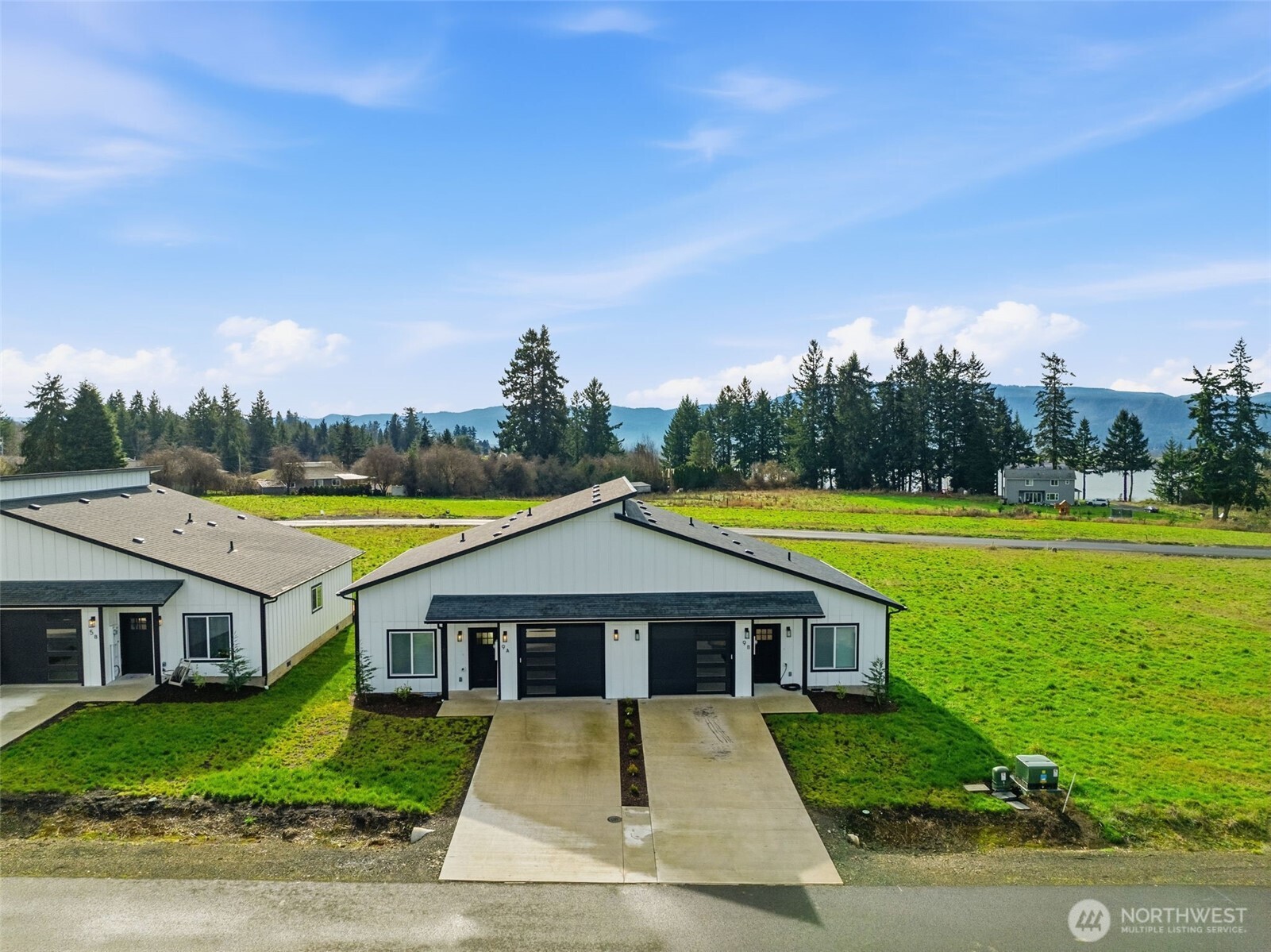 9 Anchor Way, Unit A Cathlamet, WA 98612 - Photo 4 of 25