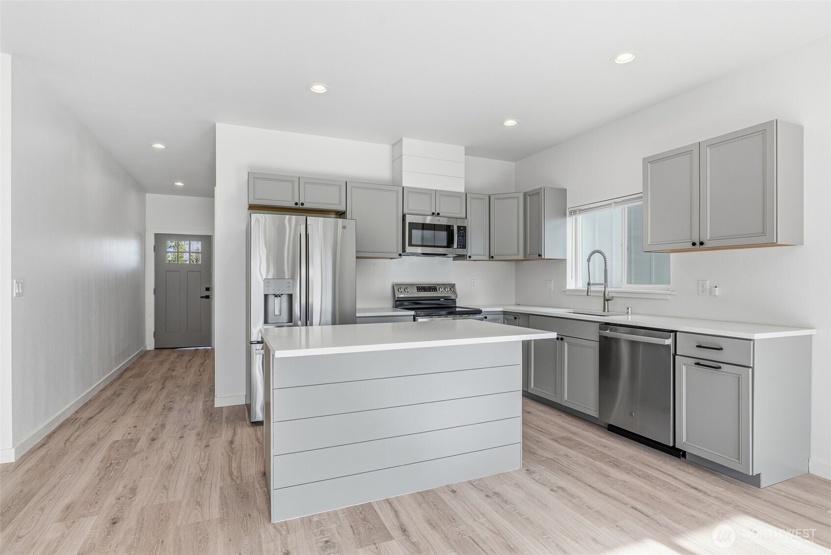 9 Anchor Way, Unit A Cathlamet, WA 98612 - Photo 10 of 25