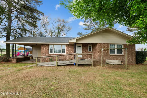 $184,000 | 2042 Pinetops-Crisp Road, Pinetops, NC 27864