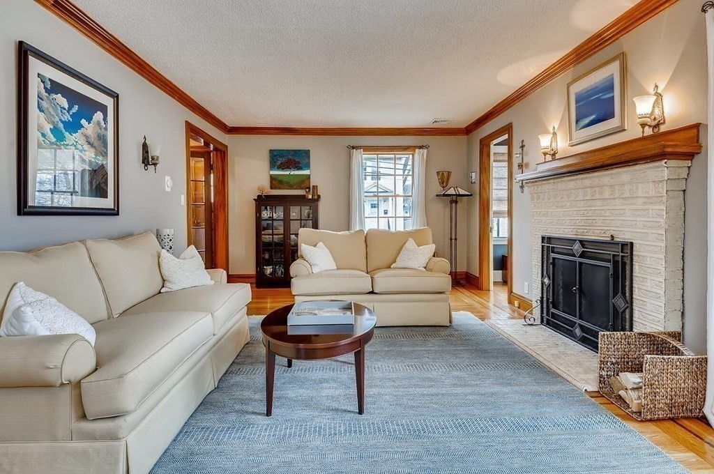 167 Russett Road Boston, MA 02132 - Photo 10 of 39 Gallery Image 10