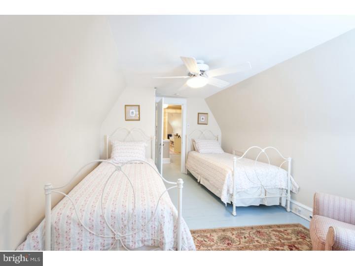 18 Fariston Road Wayne, PA 19087 - Photo 23 of 25