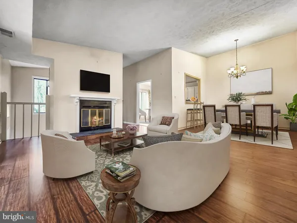 $2,500 | 58 Windbrooke Circle, Unit 58, Gaithersburg, MD 20879