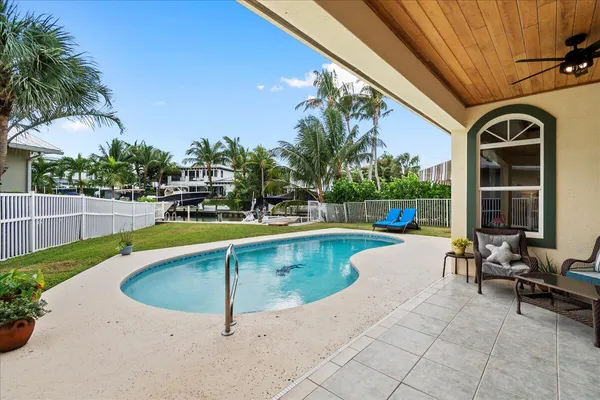 $9,000 | 72 Waterway Road, Jupiter, FL 33469