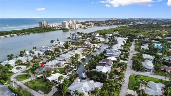 $9,000 | 72 Waterway Road, Jupiter, FL 33469