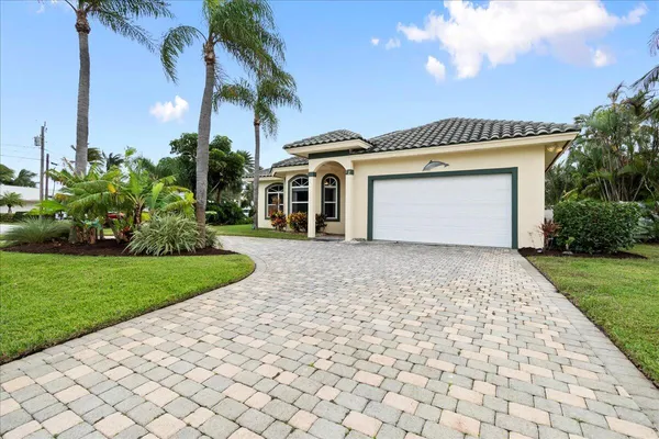 $9,000 | 72 Waterway Road, Jupiter, FL 33469
