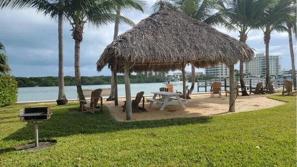 $9,000 | 72 Waterway Road, Jupiter, FL 33469