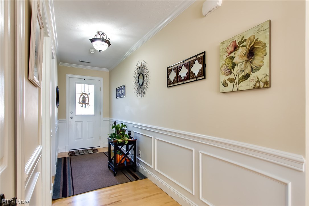 772 Rivers Edge Lane Painesville, OH 44077 - Photo 3 of 17 Gallery Image 3