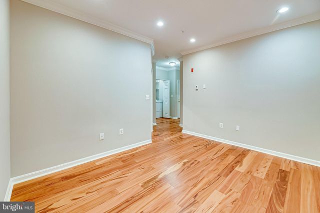 $390,000 | 4560 Strutfield Lane, Unit 1111, Alexandria, VA 22311