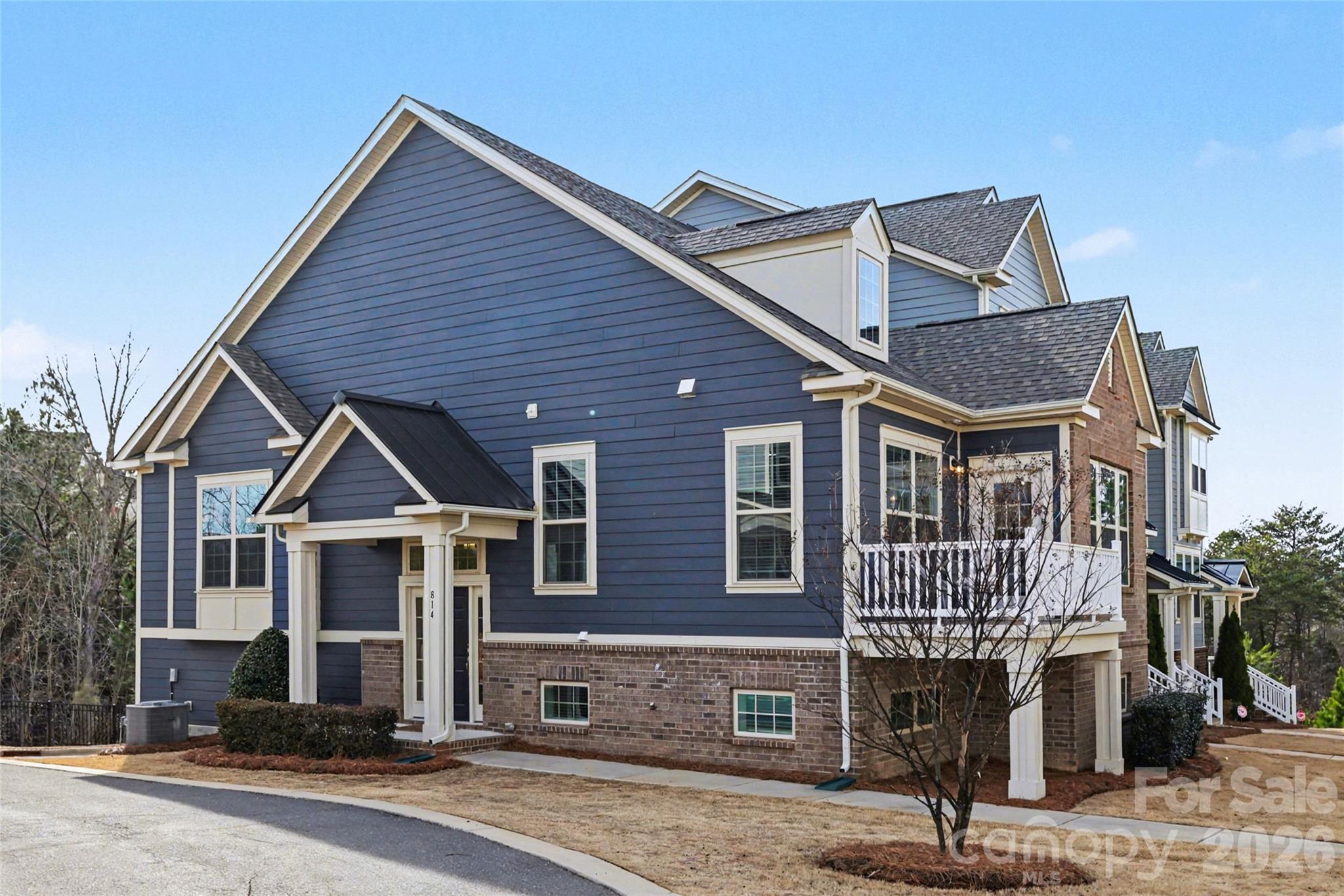 814 Ruckers Court Tega Cay, SC 29708 - Photo 1 of 37 Gallery Image 1