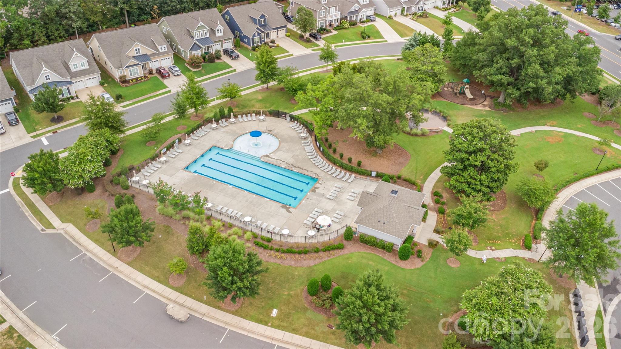 814 Ruckers Court Tega Cay, SC 29708 - Photo 34 of 37 Gallery Image 34