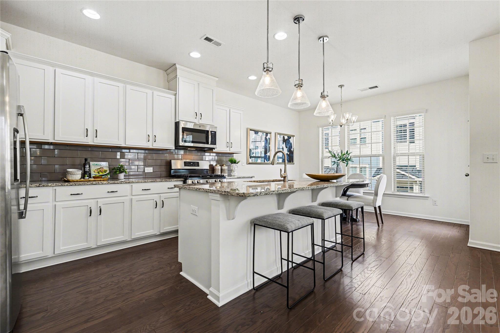 814 Ruckers Court Tega Cay, SC 29708 - Photo 4 of 37 Gallery Image 4