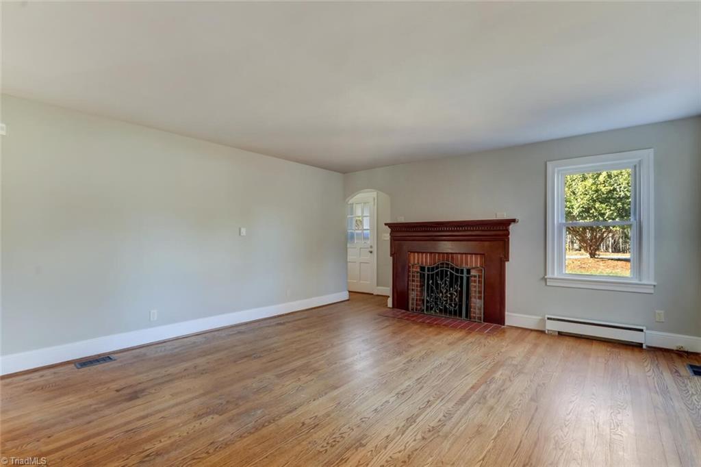 859 Sandy Cross Road Reidsville, NC 27320 - Photo 7 of 31