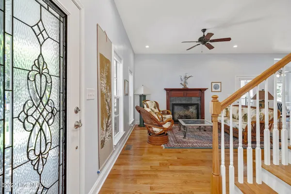 $849,900 | 212 Lakeshore Drive, Lake Waccamaw, NC 28450