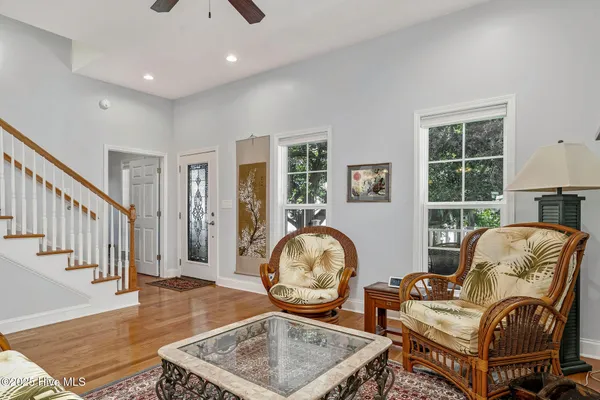 $849,900 | 212 Lakeshore Drive, Lake Waccamaw, NC 28450
