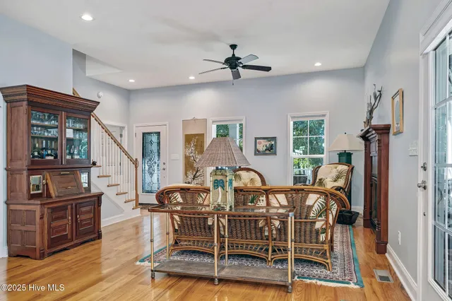 $849,900 | 212 Lakeshore Drive, Lake Waccamaw, NC 28450