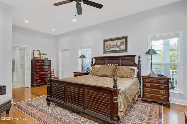 $849,900 | 212 Lakeshore Drive, Lake Waccamaw, NC 28450