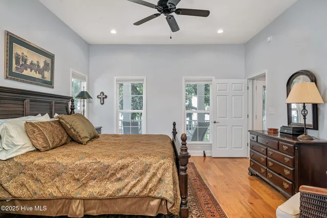 $849,900 | 212 Lakeshore Drive, Lake Waccamaw, NC 28450