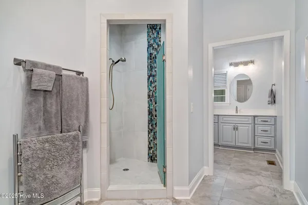 $849,900 | 212 Lakeshore Drive, Lake Waccamaw, NC 28450