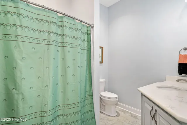 $849,900 | 212 Lakeshore Drive, Lake Waccamaw, NC 28450