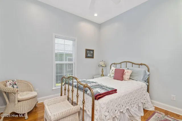 $849,900 | 212 Lakeshore Drive, Lake Waccamaw, NC 28450