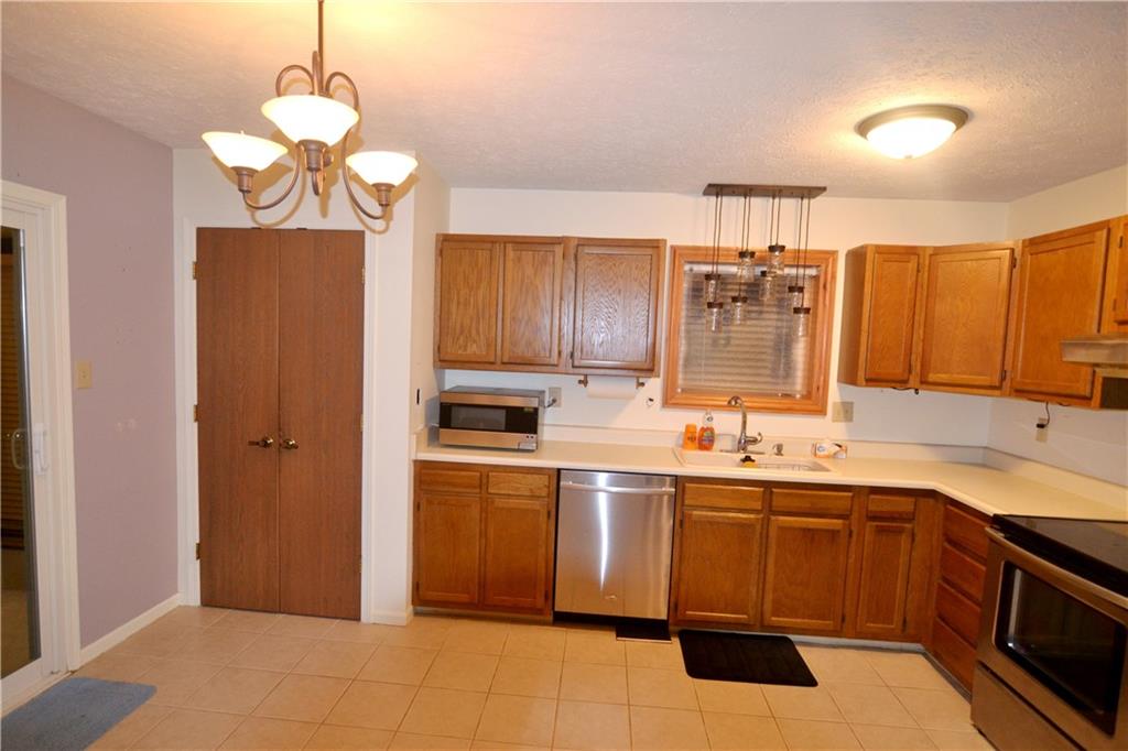 3122 Valley Farms Road Indianapolis, IN 46214 - Photo 3 of 15 Gallery Image 3